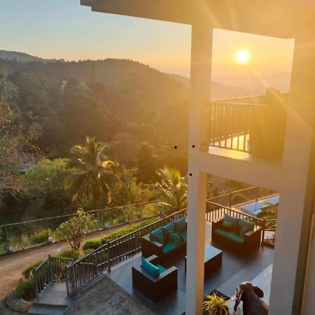 The Grand Hills Bed and Breakfast Kandy Esterno foto