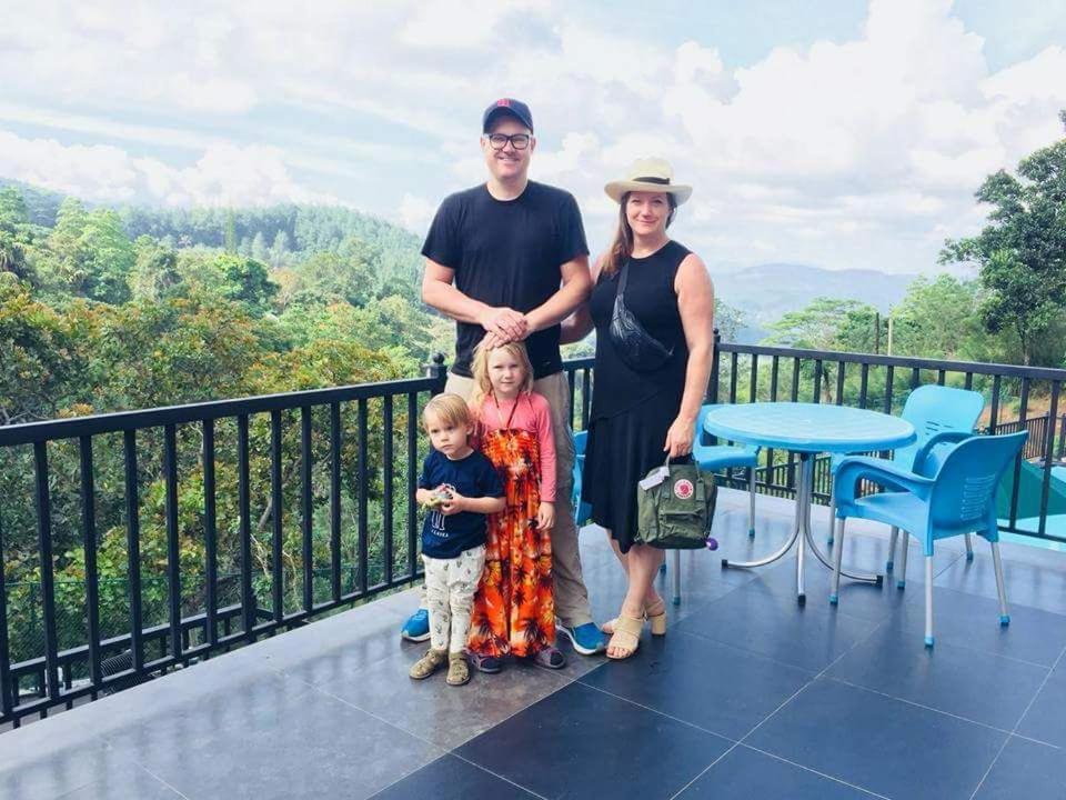 The Grand Hills Bed and Breakfast Kandy Esterno foto