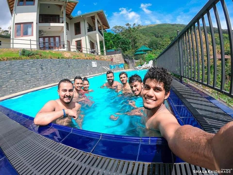 The Grand Hills Bed and Breakfast Kandy Esterno foto