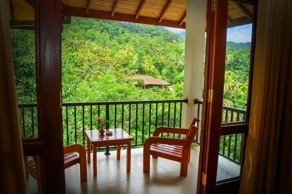 The Grand Hills Bed and Breakfast Kandy Esterno foto