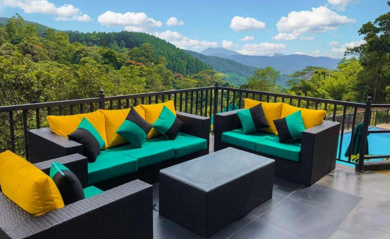 The Grand Hills Bed and Breakfast Kandy Esterno foto