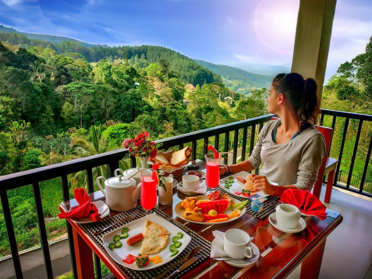 The Grand Hills Bed and Breakfast Kandy Esterno foto