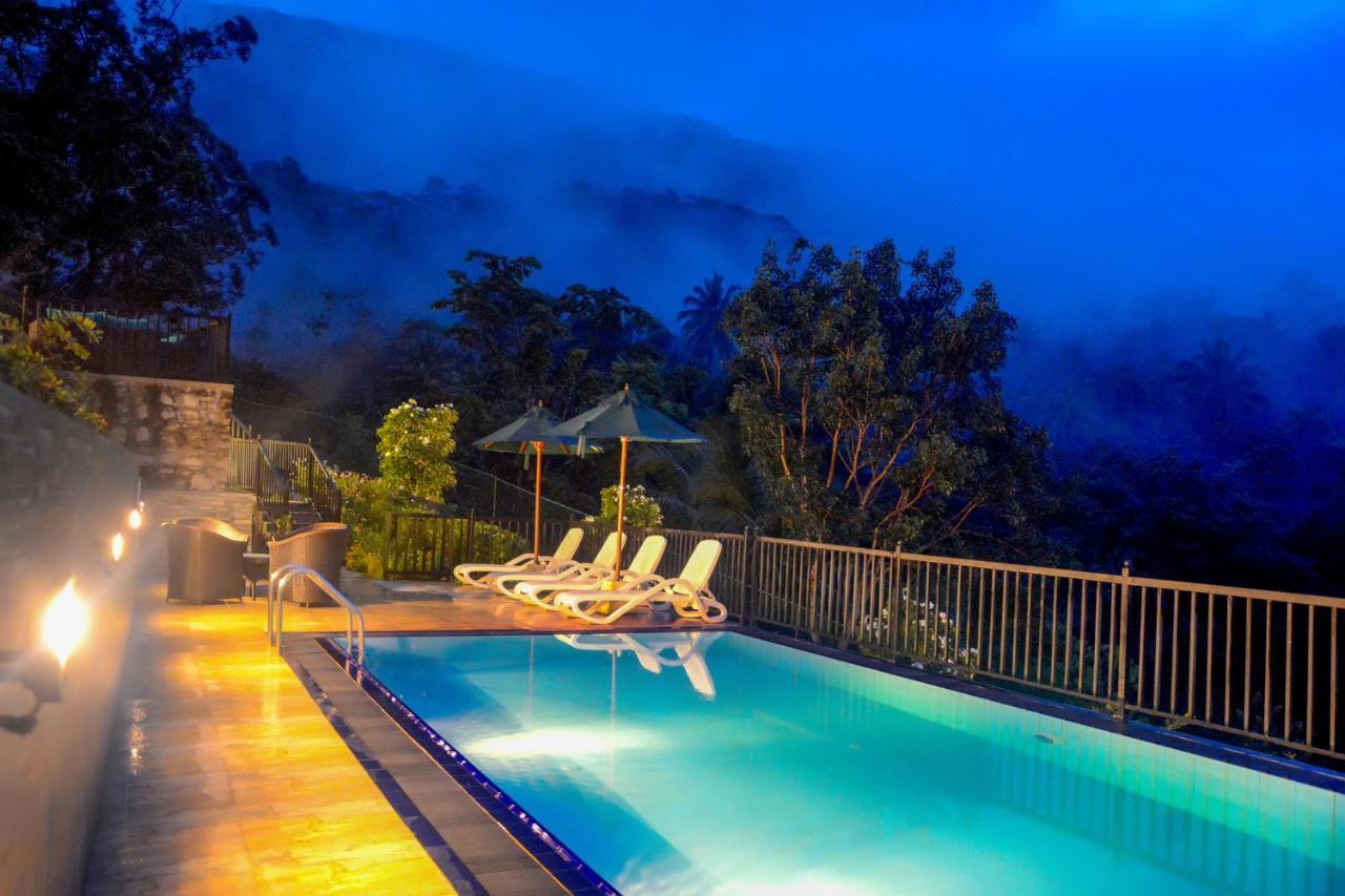 The Grand Hills Bed and Breakfast Kandy Esterno foto