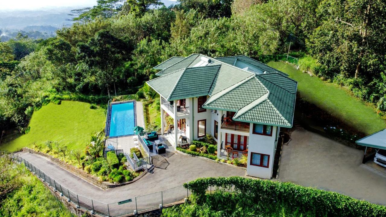 The Grand Hills Bed and Breakfast Kandy Esterno foto