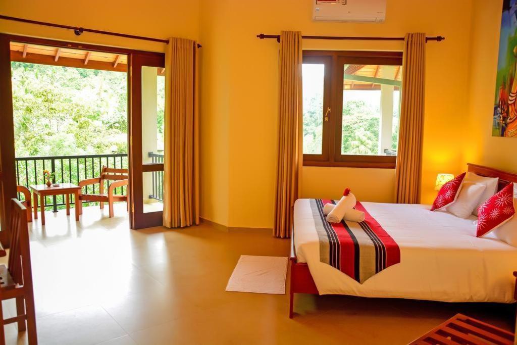 The Grand Hills Bed and Breakfast Kandy Esterno foto