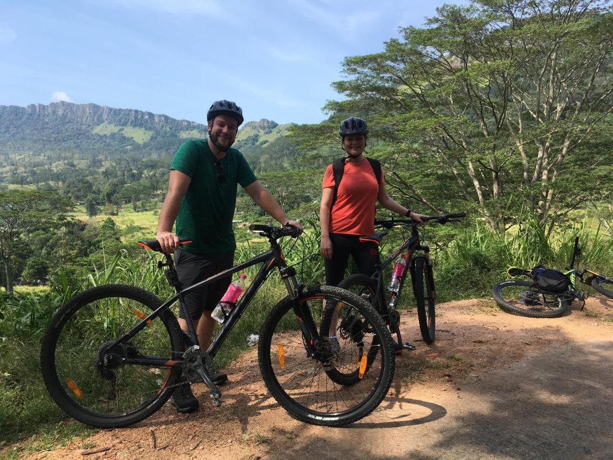 The Grand Hills Bed and Breakfast Kandy Esterno foto